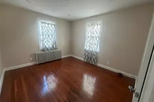 73 Willoughby Ave, Hicksville, NY 11801 - Photo 3