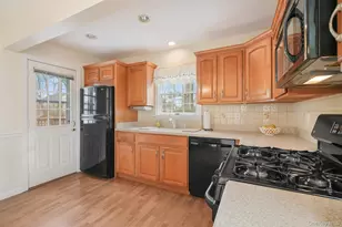 54 Douglas Ct, Pearl River, NY 10965 - Photo 11