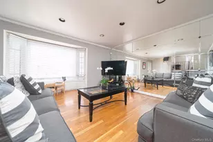 86-34 Francis Lewis Blvd, Holliswood, NY 11432 - Photo 9