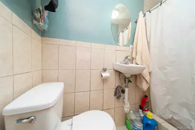 86-34 Francis Lewis Boulevard, Hollis, NY 11432 - Photo 37