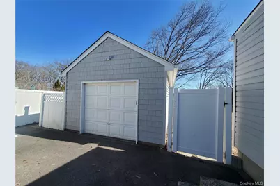 98 Fawn Lane E, South Setauket, NY 11720 - Photo 3