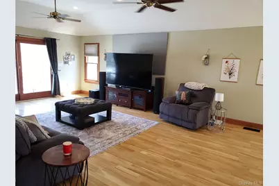 98 Fawn Lane E, South Setauket, NY 11720 - Photo 15