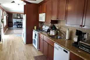 98 Fawn Ln E, South Setauket, NY 11720 - Photo 5