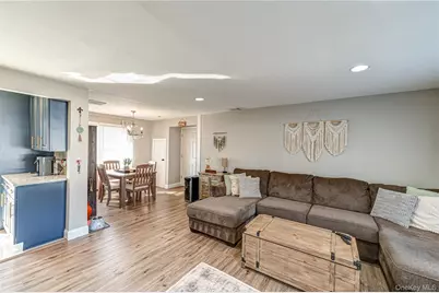 178 Spur Drive S, Bay Shore, NY 11706 - Photo 13