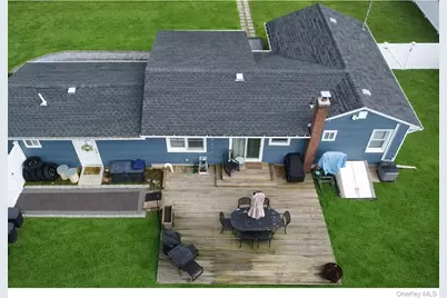 178 Spur Drive S, Bay Shore, NY 11706 - Photo 5