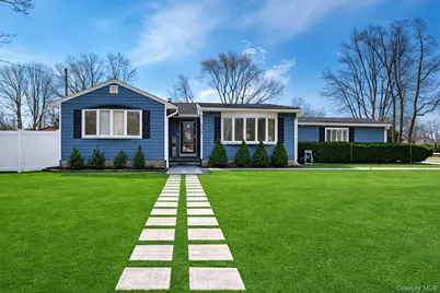 178 Spur Drive S, Bay Shore, NY 11706 - Photo 1