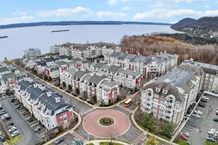 3 Harbor Pointe Dr, Haverstraw, NY 10927 - Photo 3