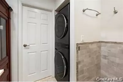 21 Canterbury Road #6, Great Neck, NY 11021 - Photo 23