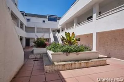 21 Canterbury Road #6, Great Neck, NY 11021 - Photo 29