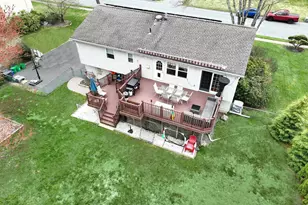 38 Westlyn Dr, Bardonia, NY 10954 - Photo 43