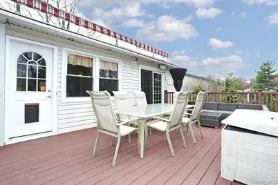 38 Westlyn Drive, Bardonia, NY 10954 - Photo 31