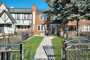 114-23 200th St, Saint Albans, NY 11412 - Photo 1