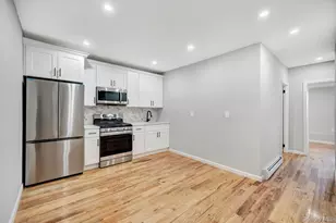 114-23 200th St, Saint Albans, NY 11412 - Photo 5