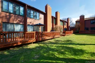 40 Cricket Club Dr, Roslyn, NY 11576 - Photo 21