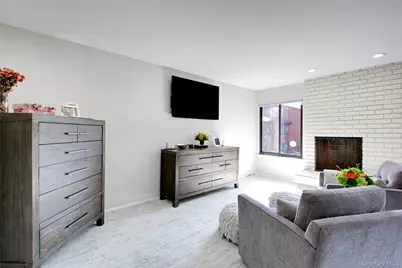 40 Cricket Club Drive, Roslyn, NY 11576 - Photo 13