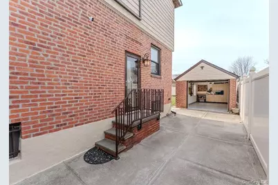 69-14 179th Street, Fresh Meadows, NY 11365 - Photo 15