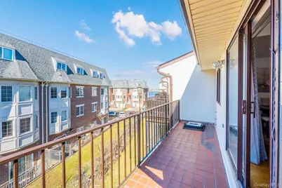 12012 Riviera Court #20B, College Point, NY 11356 - Photo 9