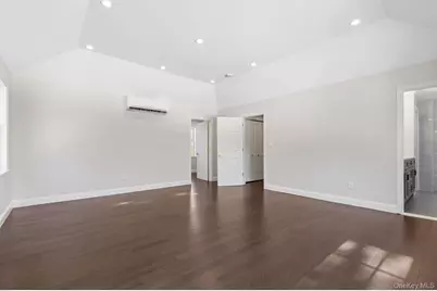 91 Worthington Road, White Plains, NY 10607 - Photo 21