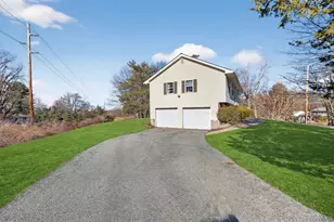 13 Timberline Dr, Poughkeepsie, NY 12603 - Photo 3