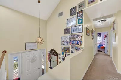 13 Timberline Drive, Poughkeepsie, NY 12603 - Photo 17