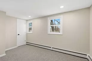 189 Trouville Rd, Copiague, NY 11726 - Photo 13