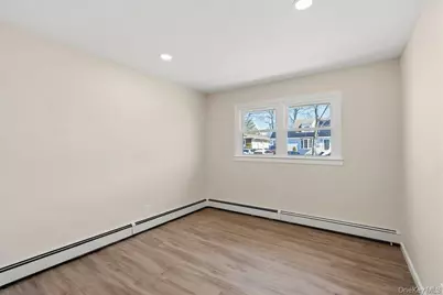 189 Trouville Road, Copiague, NY 11726 - Photo 7