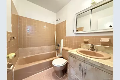 157-54 20 Road #2 FL, Whitestone, NY 11357 - Photo 5