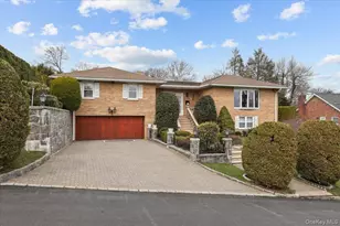 7 Greystone Cir, Bronxville, NY 10708 - Photo 25