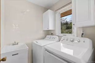 7 Greystone Cir, Bronxville, NY 10708 - Photo 15