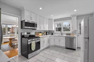 10 Madison Rd, Scarsdale, NY 10583 - Photo 9