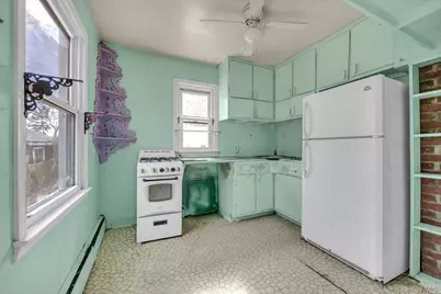 54 Garfield Place, East Northport, NY 11731 - Photo 5