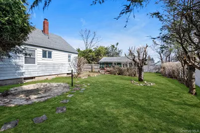 54 Garfield Place, East Northport, NY 11731 - Photo 23