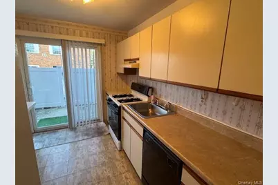 460 Old Town Road #25 A, Port Jefferson Station, NY 11776 - Photo 9