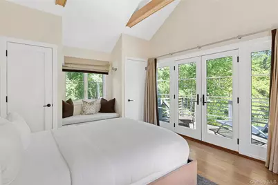 27 Ezekills Hollow, Sag Harbor, NY 11963 - Photo 25