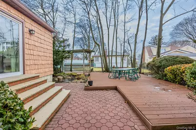 88 Evans Avenue, Albertson, NY 11507 - Photo 37