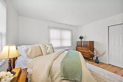 88 Evans Avenue, Albertson, NY 11507 - Photo 21