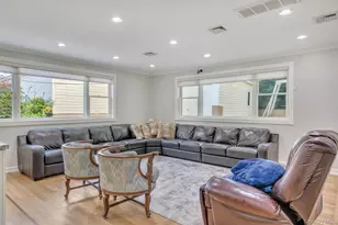 122-05 Metropolitan Ave, Kew Gardens, NY 11415 - Photo 21