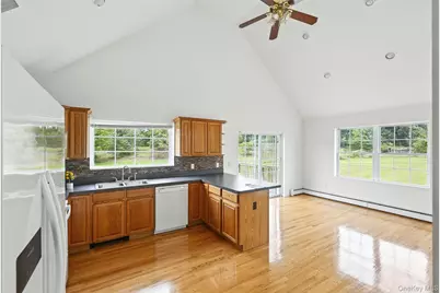 160 Pirog Road, Pine Bush, NY 12566 - Photo 5