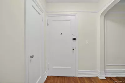 3 Franklin Avenue #1N, White Plains, NY 10601 - Photo 5