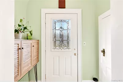 8 W Palisades Avenue, Nanuet, NY 10954 - Photo 5