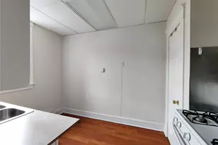 98 Montgomery St, Poughkeepsie, NY 12601 - Photo 13