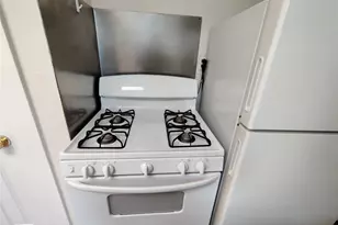 98 Montgomery St, Poughkeepsie, NY 12601 - Photo 15