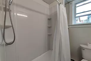 98 Montgomery St, Poughkeepsie, NY 12601 - Photo 9