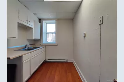 98 Montgomery Street #1, Poughkeepsie, NY 12601 - Photo 17