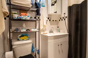 9511 238th St, Floral Park, NY 11001 - Photo 21