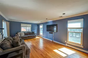 19 Tamara Ct, Melville, NY 11747 - Photo 9