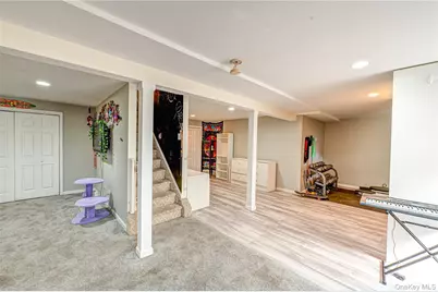 19 Tamara Court, Melville, NY 11747 - Photo 17