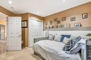 128 Cinnamon Ct, Melville, NY 11747 - Photo 19