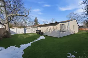 38 Lafayette Dr, Shirley, NY 11967 - Photo 19