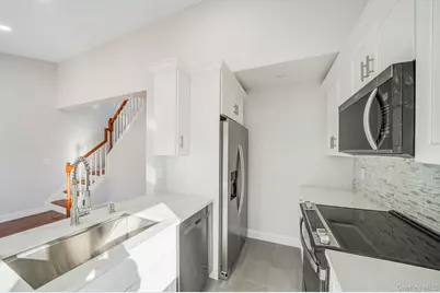 33 Wood Avenue, Mastic, NY 11950 - Photo 5